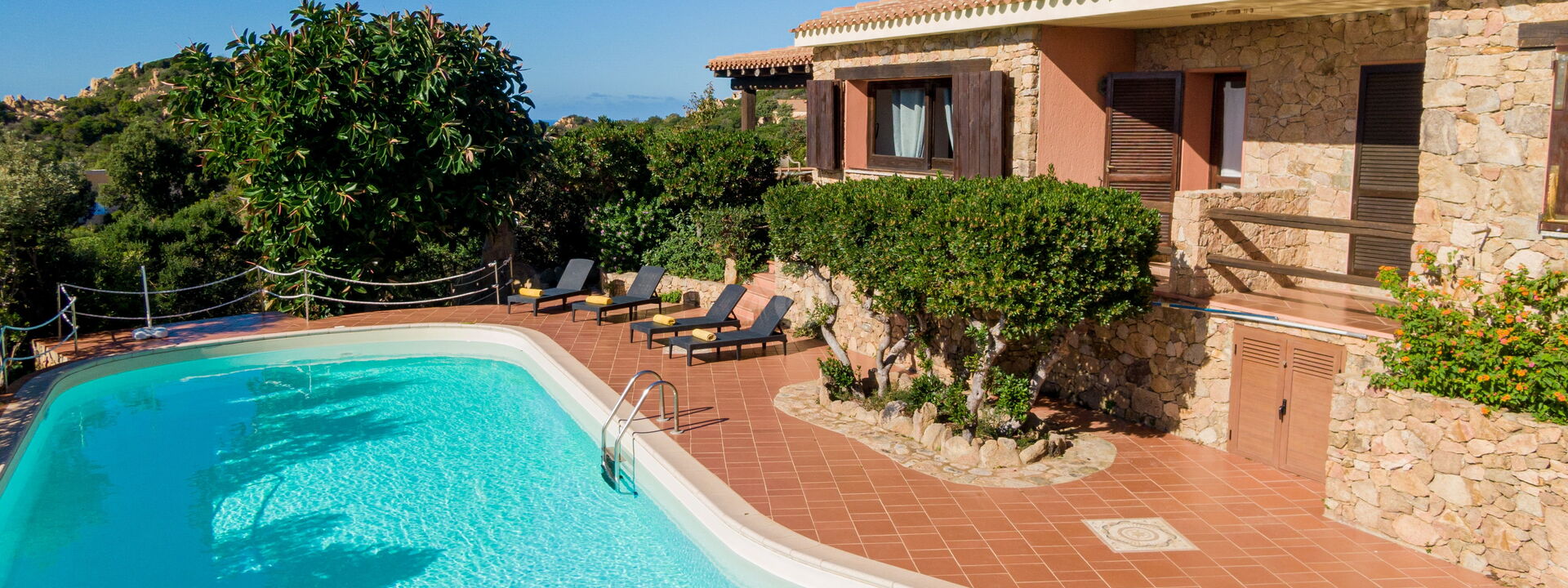 Villa Lilibeth: Building Exterior