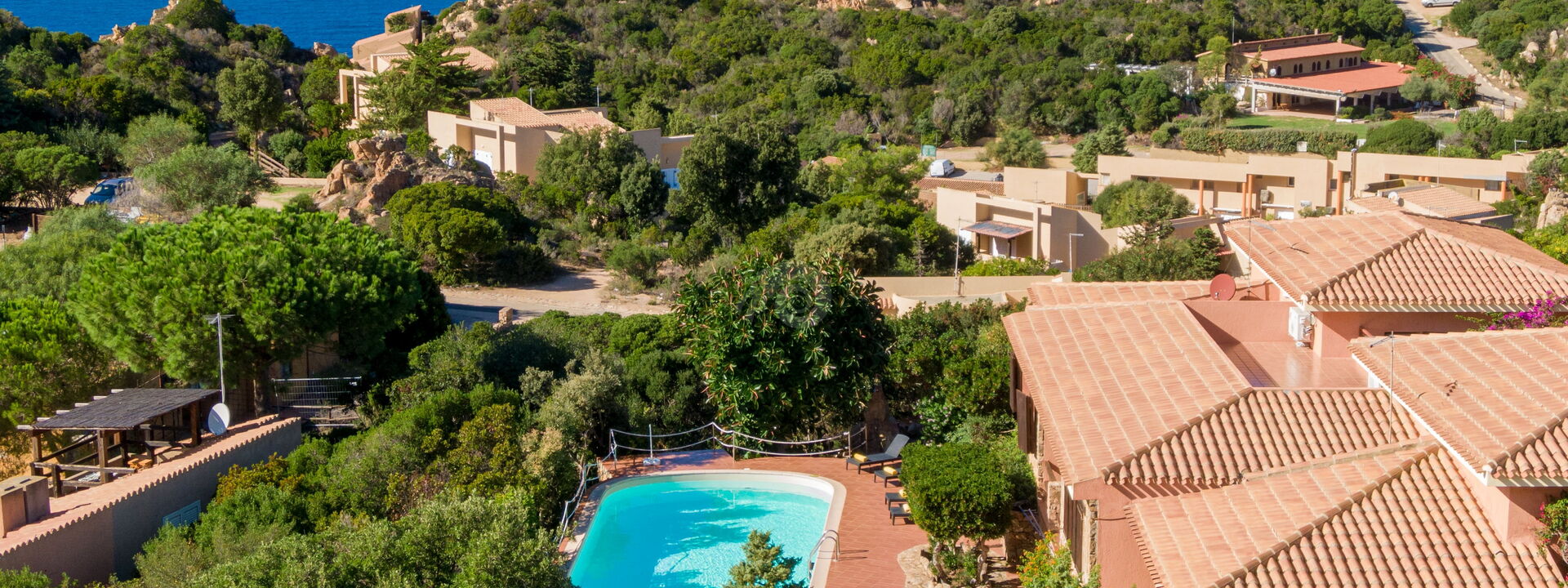 Villa Lilibeth: Balcony / Terrace / Patio, Building Exterior