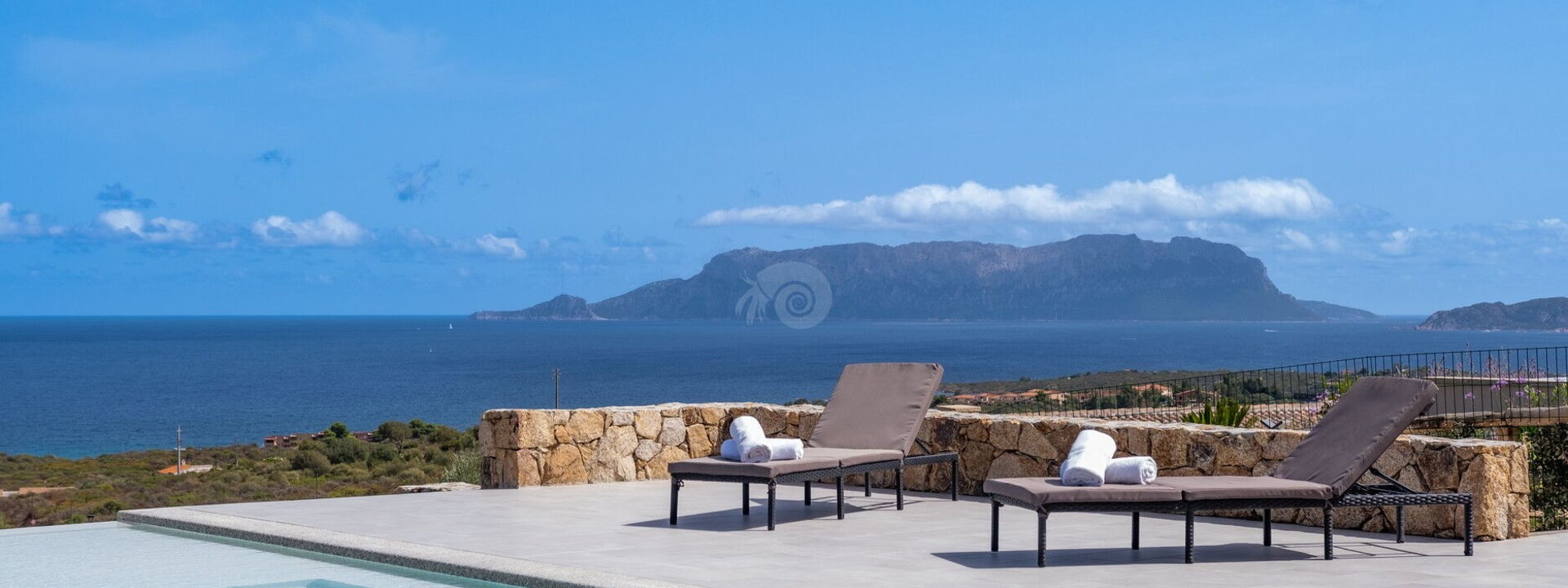 Villa Kalli Bloom: Esterni, Piscina