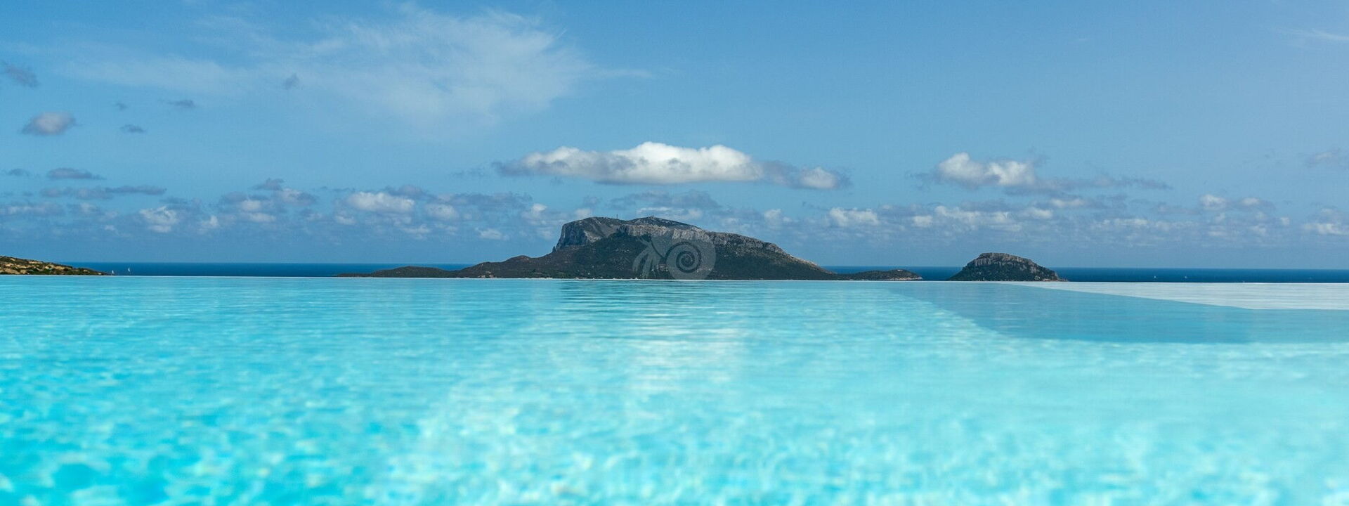 Villa Kalli Bloom: Esterni, Piscina, Vista Panoramica