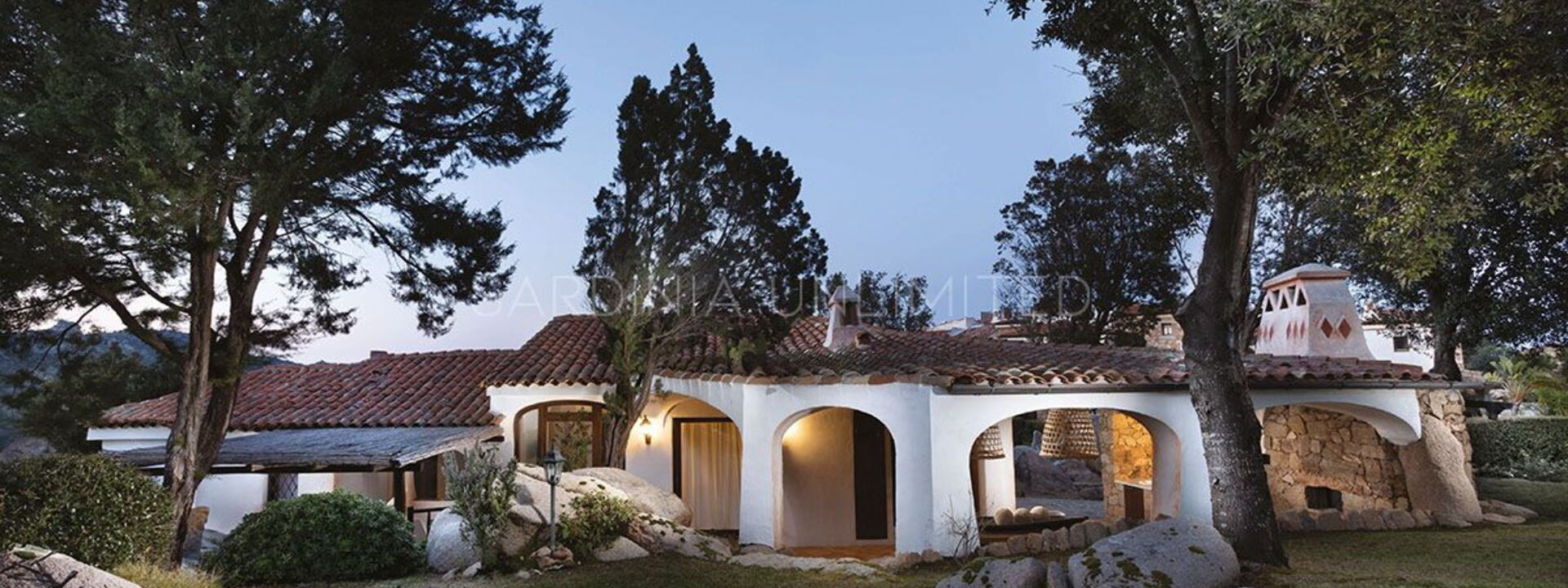 Villa Esmar: classic villa for rent in Porto Cervo with private infinity pool and panoramic sea view