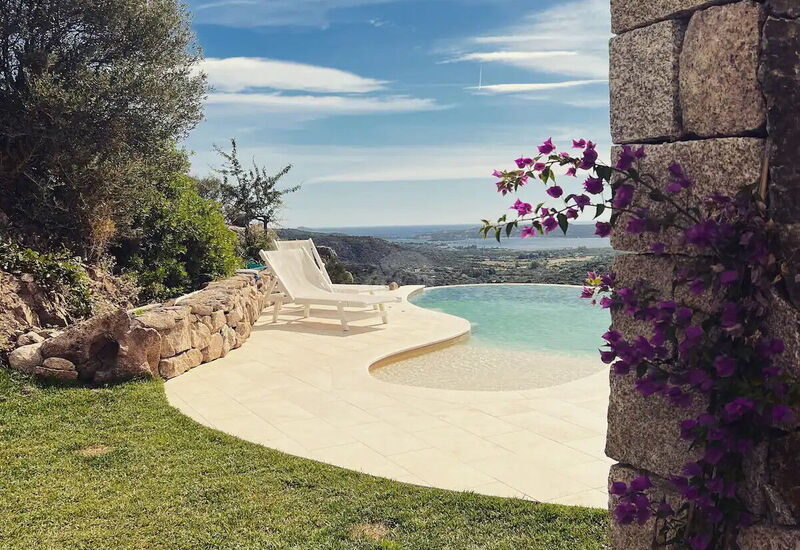 Villa Osier: Building Exterior, Pool