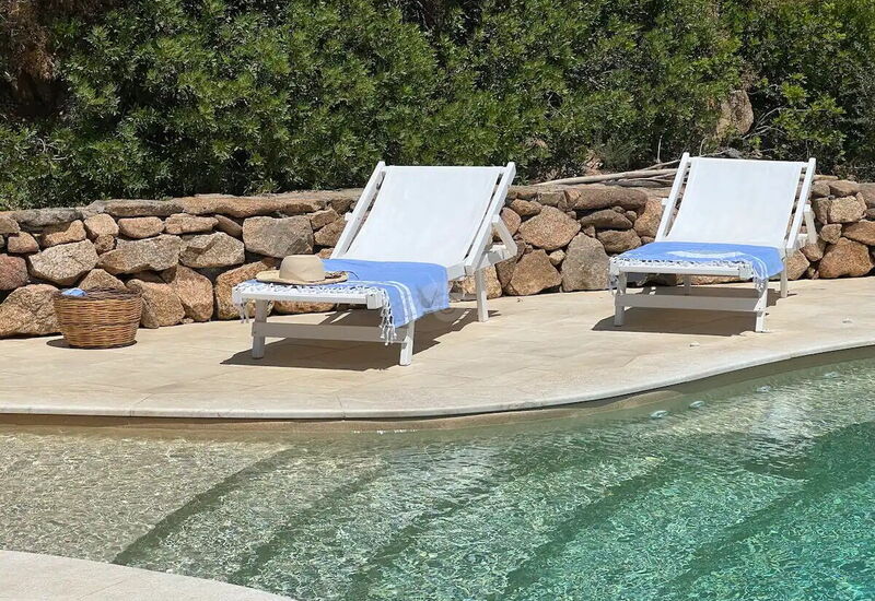 Villa Osier: Building Exterior, Pool