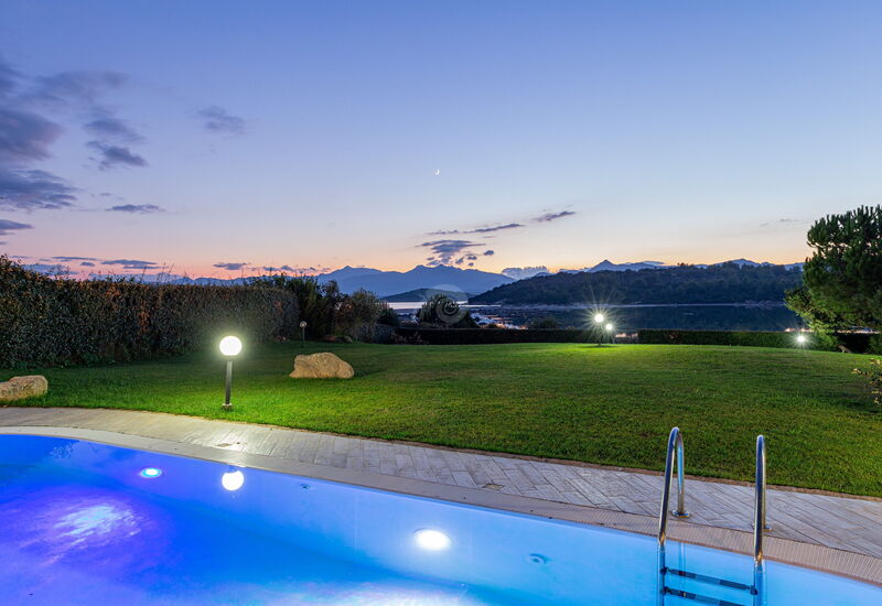 Villa Domus Ardea: Garden, Pool