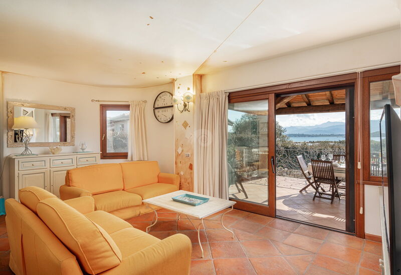 Villa Domus Ardea: Living Room