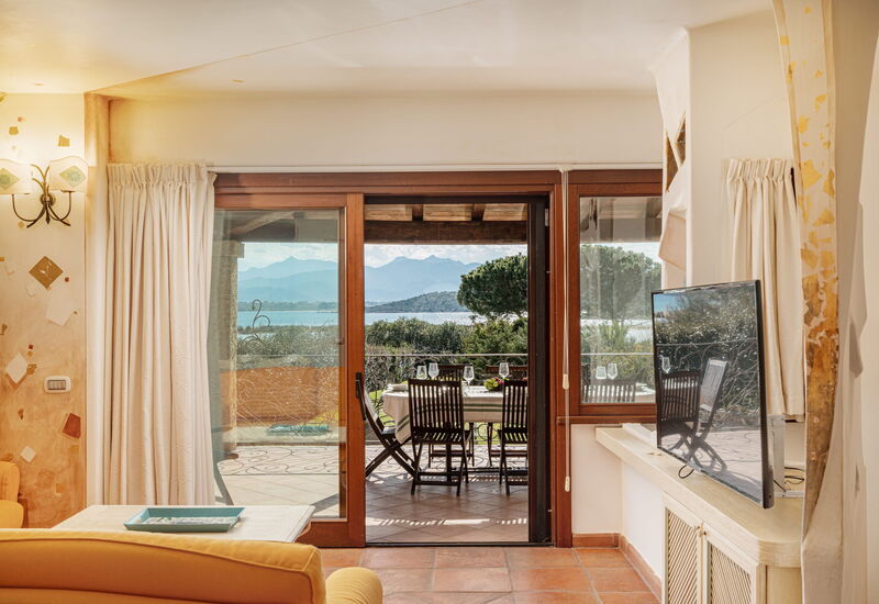 Villa Domus Ardea: Balcony / Terrace / Patio, Living Room
