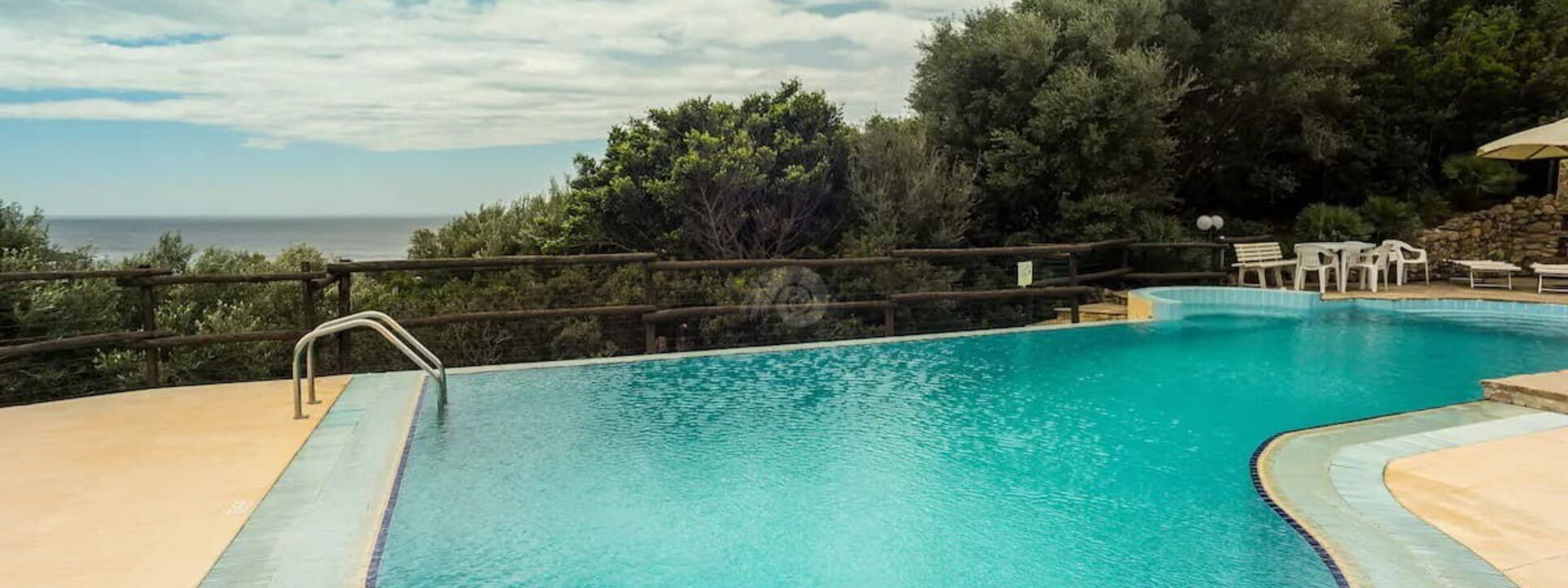 Villa la Luce di Nadir: bassin, Extérieur, Extérieurs