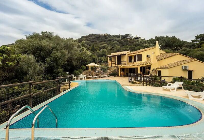 Villa La Luce Di Nadir: all'aperto, Esterni, Piscina