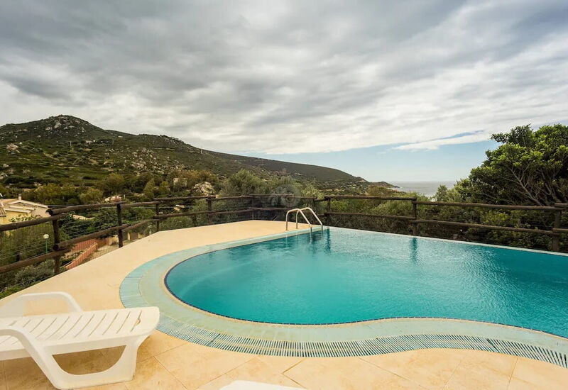 Villa La Luce Di Nadir: all'aperto, Esterni, Piscina