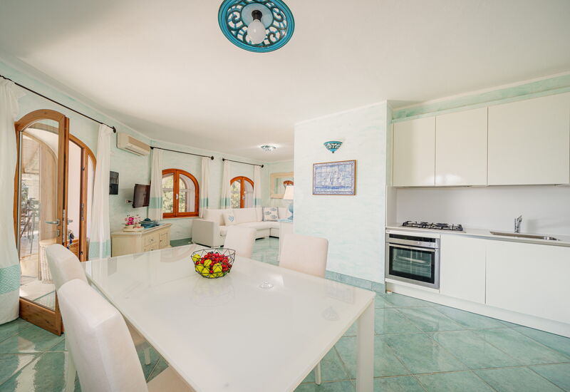 Villa Il Mosaico Di Nora: Cuisine, Salle à manger