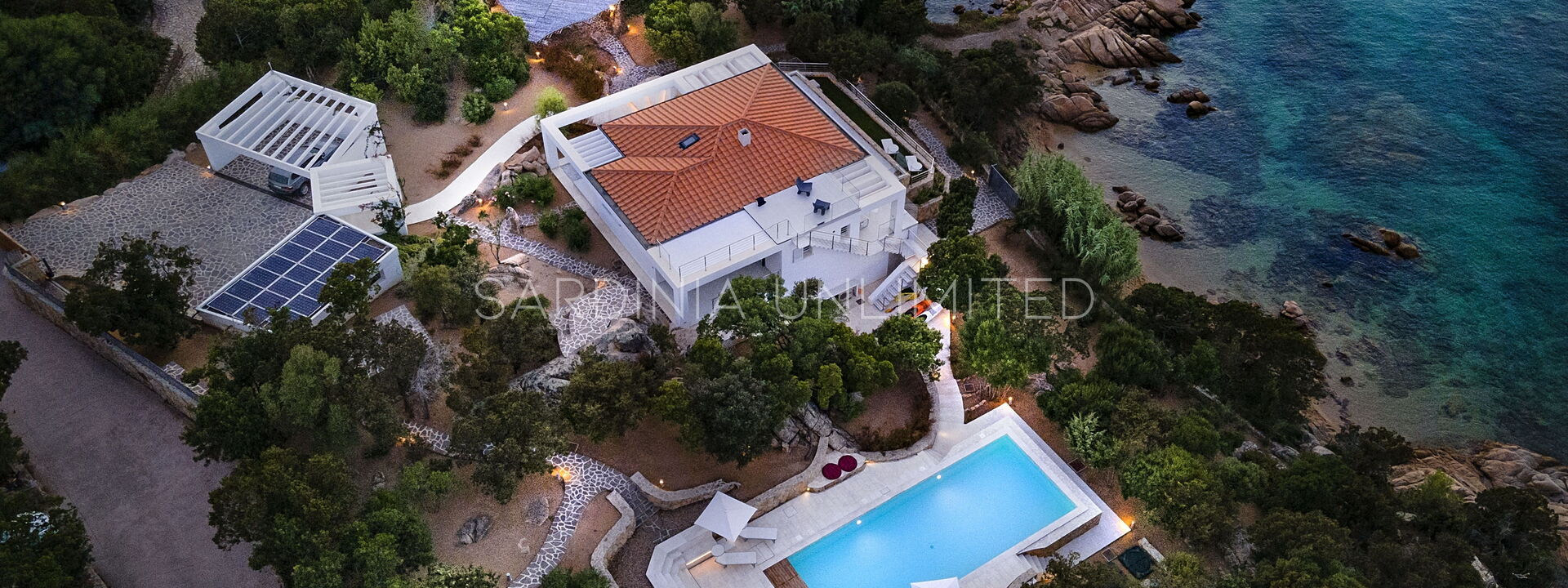 Villa Antalis: Building Exterior