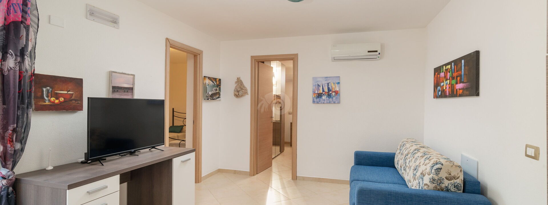 Villa Di Vina: Wohnzimmer