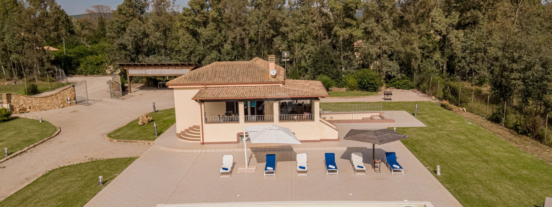 Villa Di Vina: Außen, Draussen, Garten