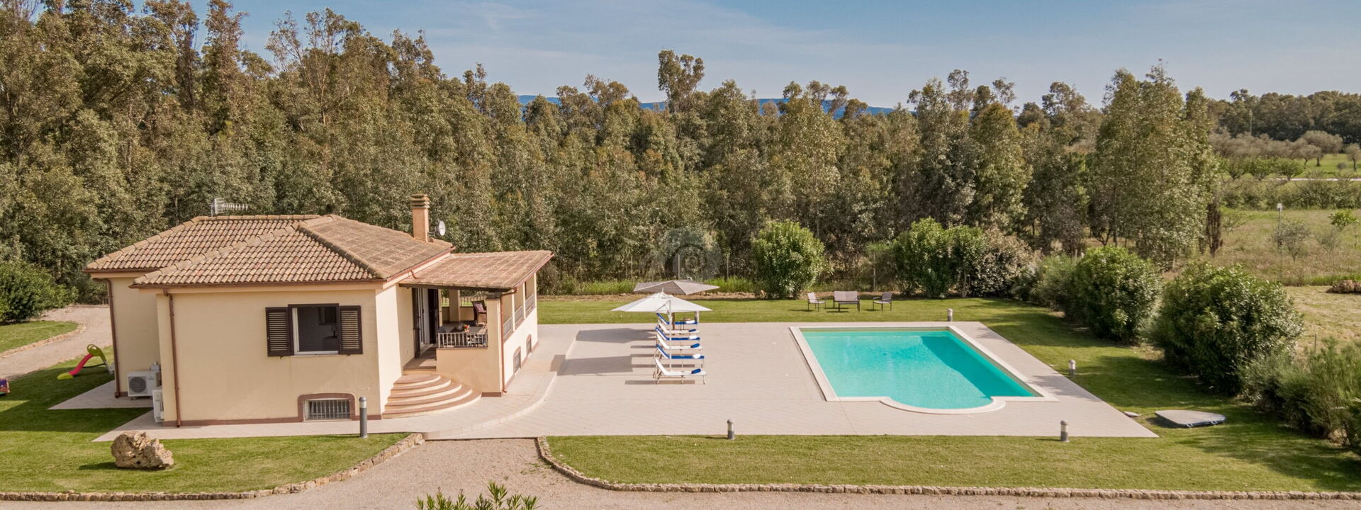 Villa Di Vina: Außen, Draussen, Garten, Schwimmbad