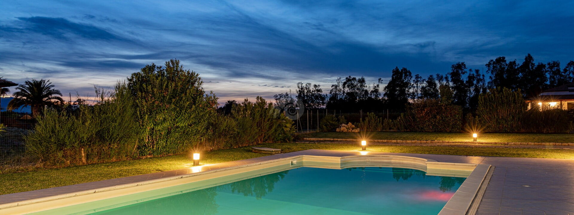 Villa Di Vina: Außen, Schwimmbad