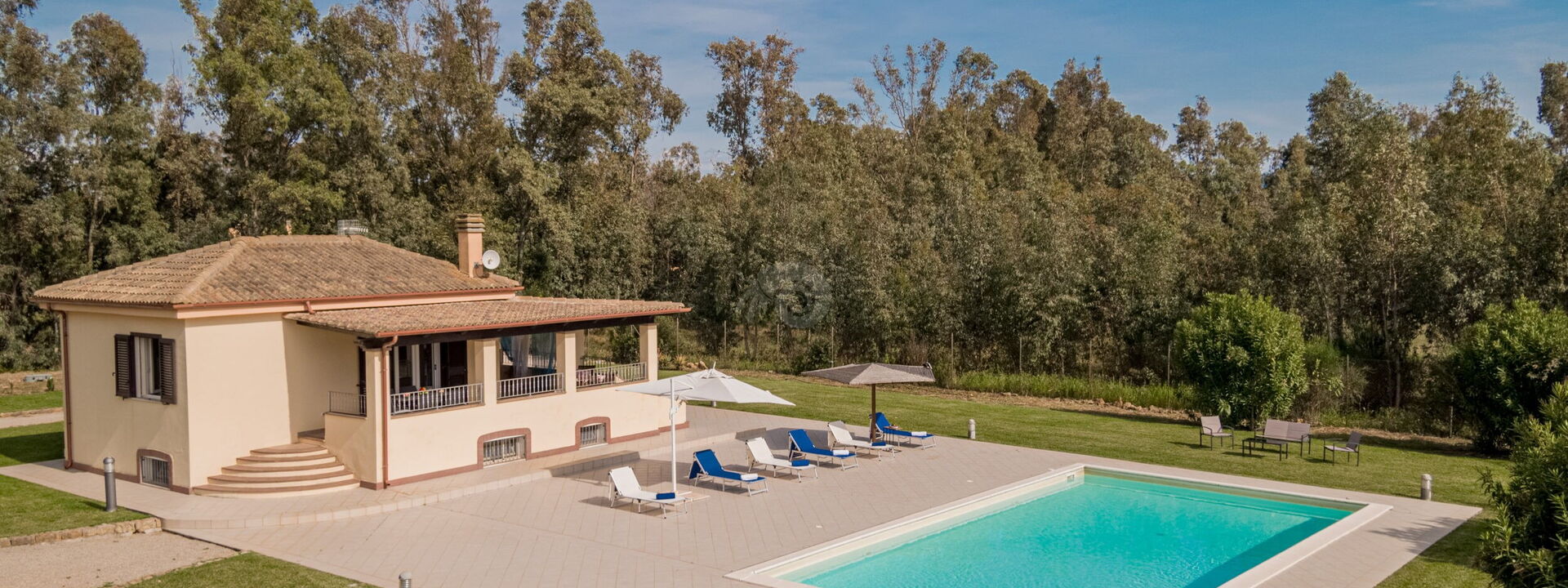 Villa Di Vina: Außen, Draussen, Garten, Schwimmbad