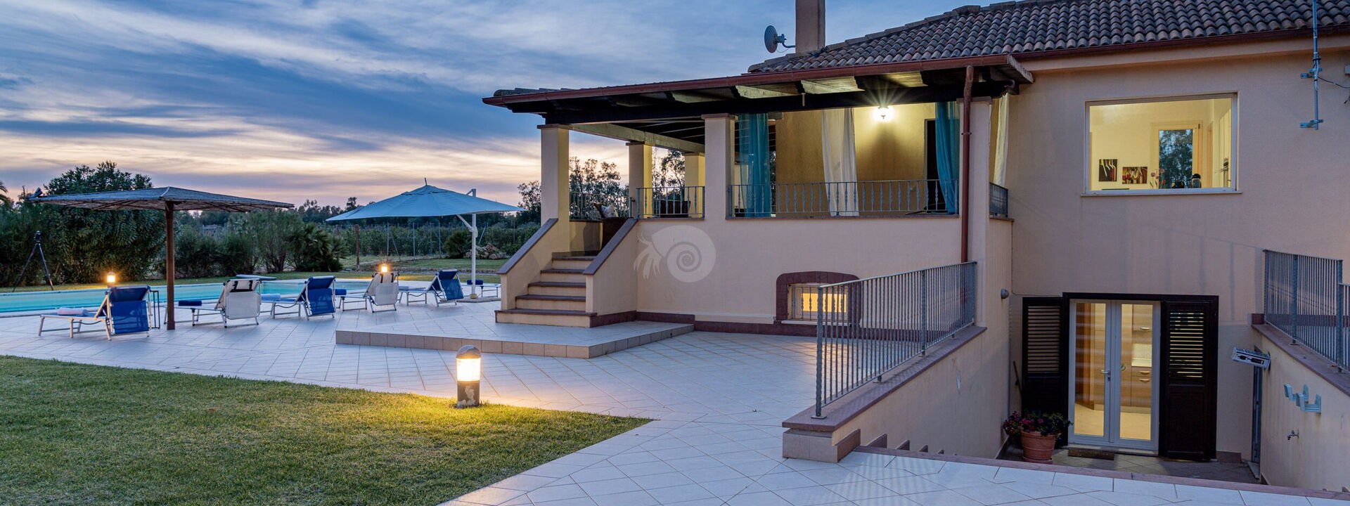 Villa Di Vina: Außen, Draussen, Garten, Schwimmbad