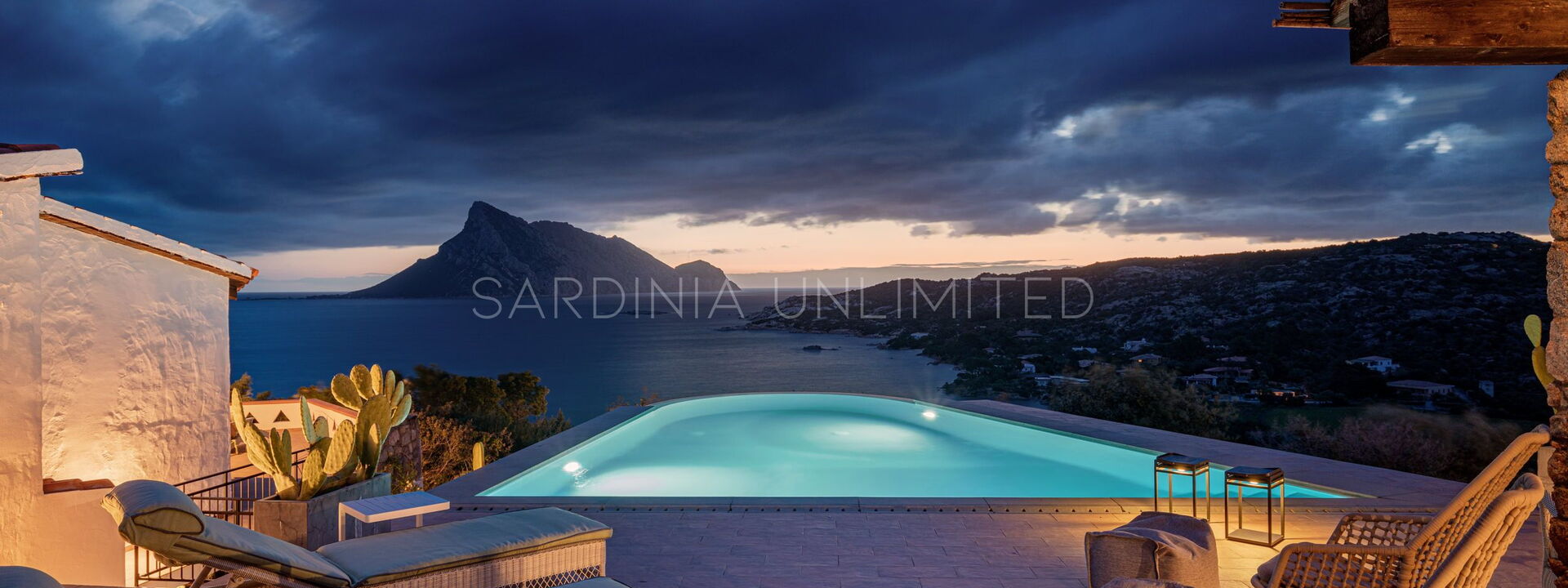 Villa White Elegance: Extérieurs