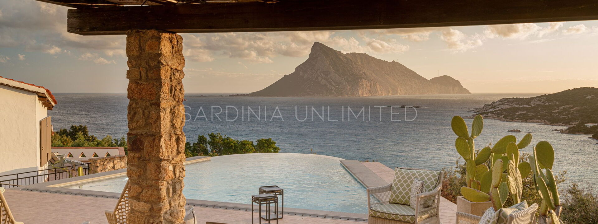 Villa White Elegance: Extérieurs