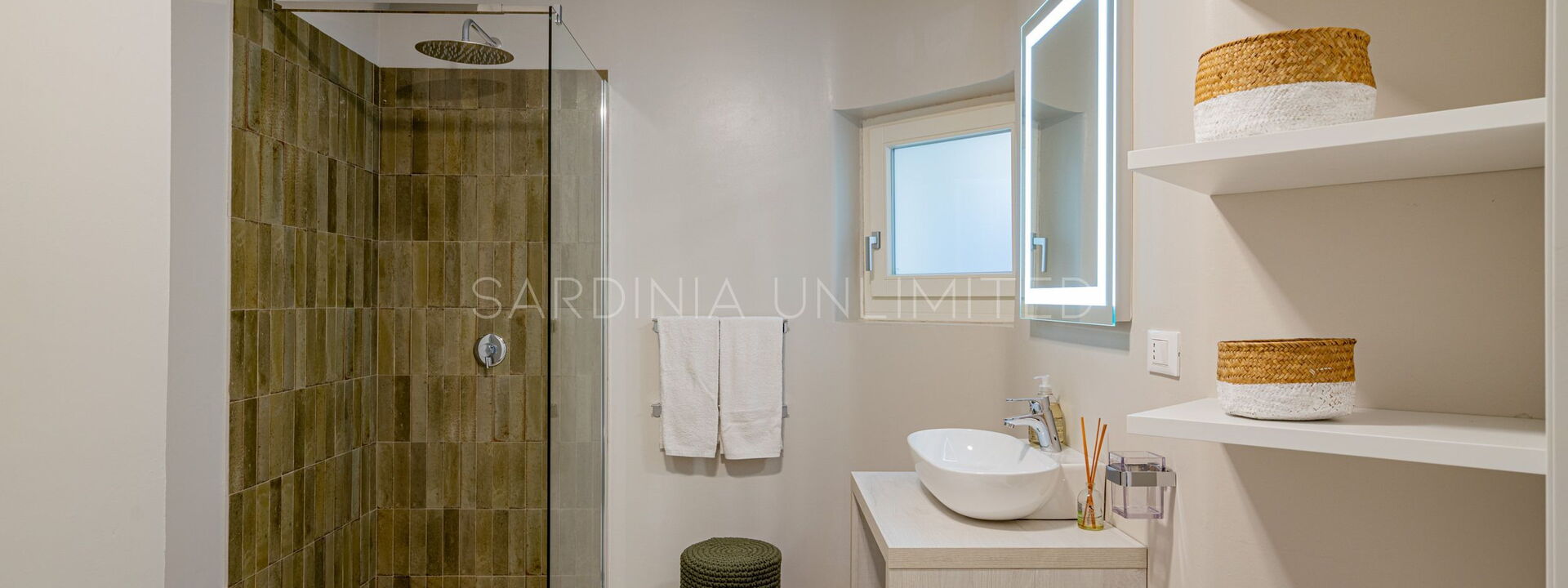 Villa White Elegance: Salle de bain