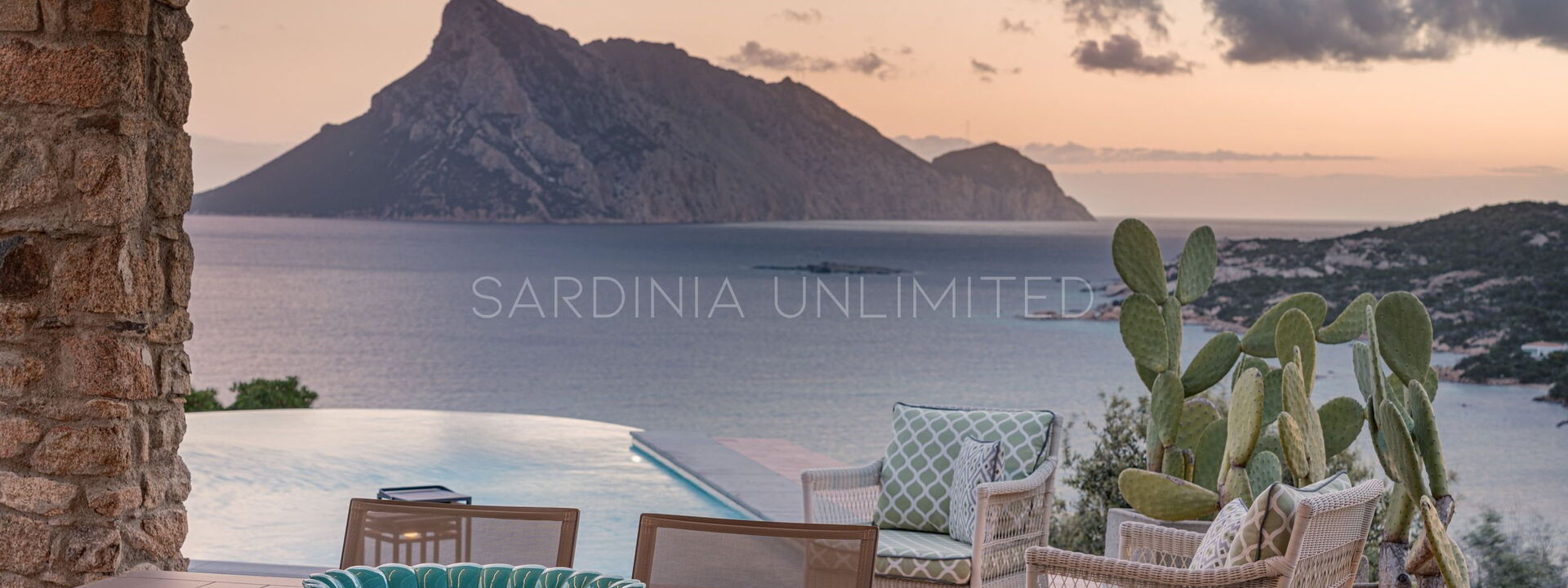 Villa White Elegance: Extérieurs