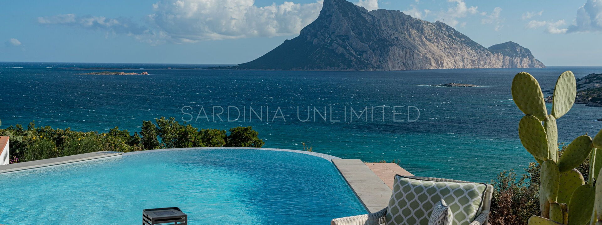 Villa White Elegance: Extérieurs