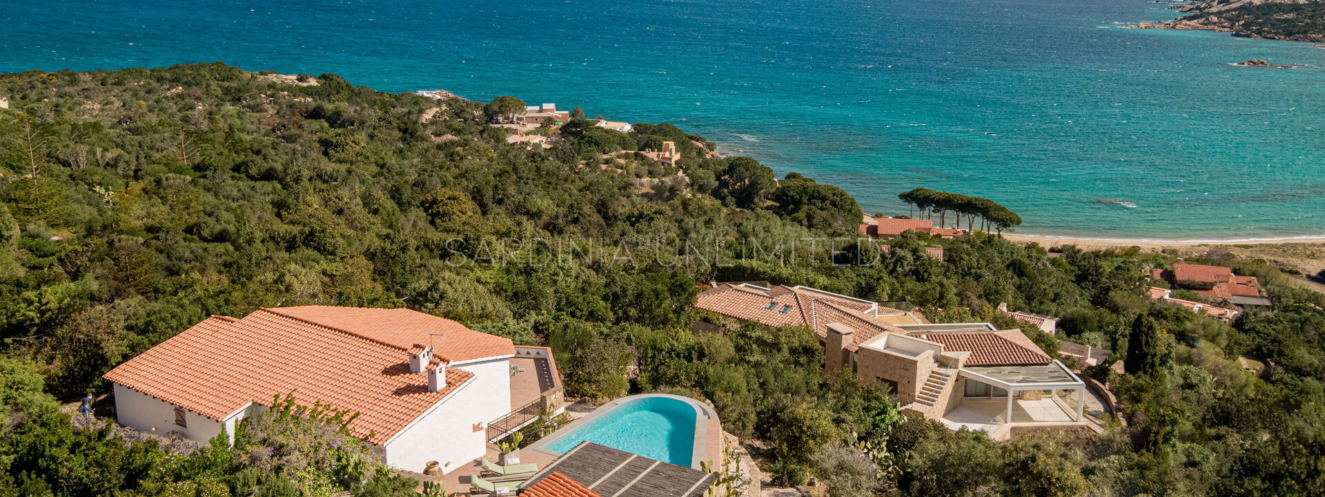 Villa White Elegance: Extérieurs, Vues