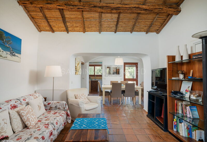 Villetta Lilac: Living Room