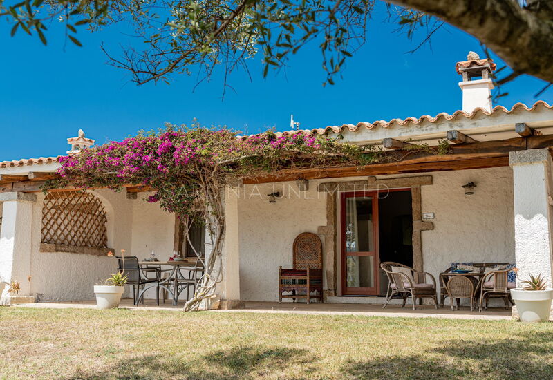 Villetta Lilac: Building Exterior