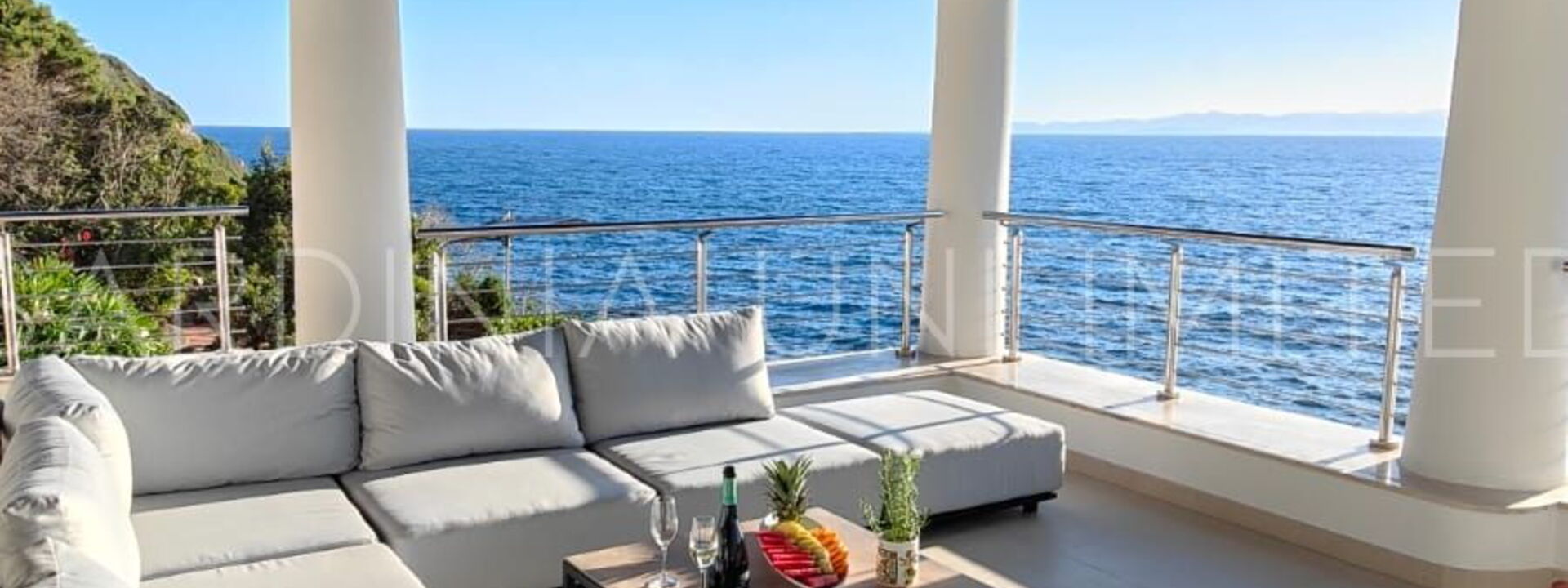 Villa Poesia D'Estate: Ansichten, Außen