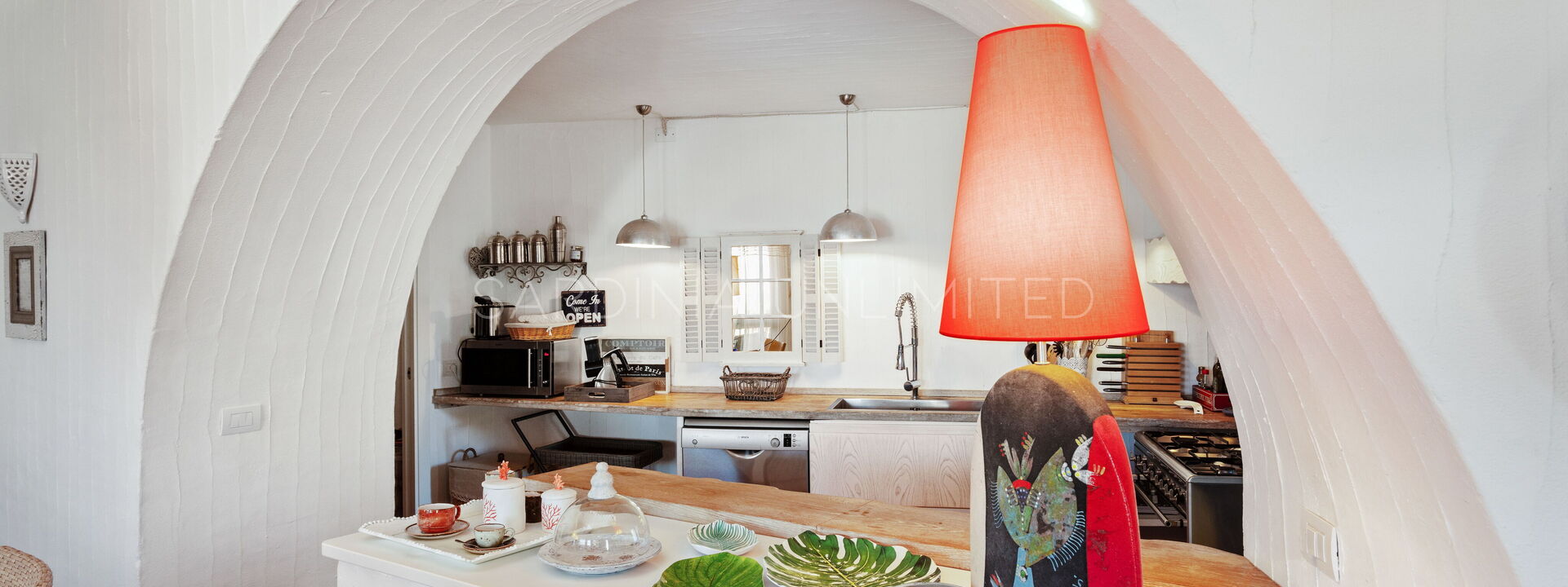 Villetta Chalice: Living Room