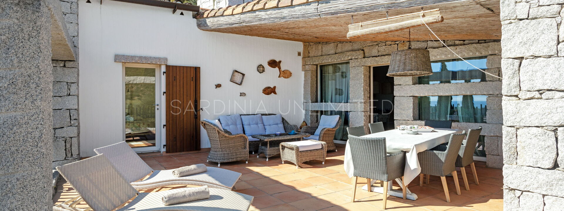 Villetta Chalice: Building Exterior