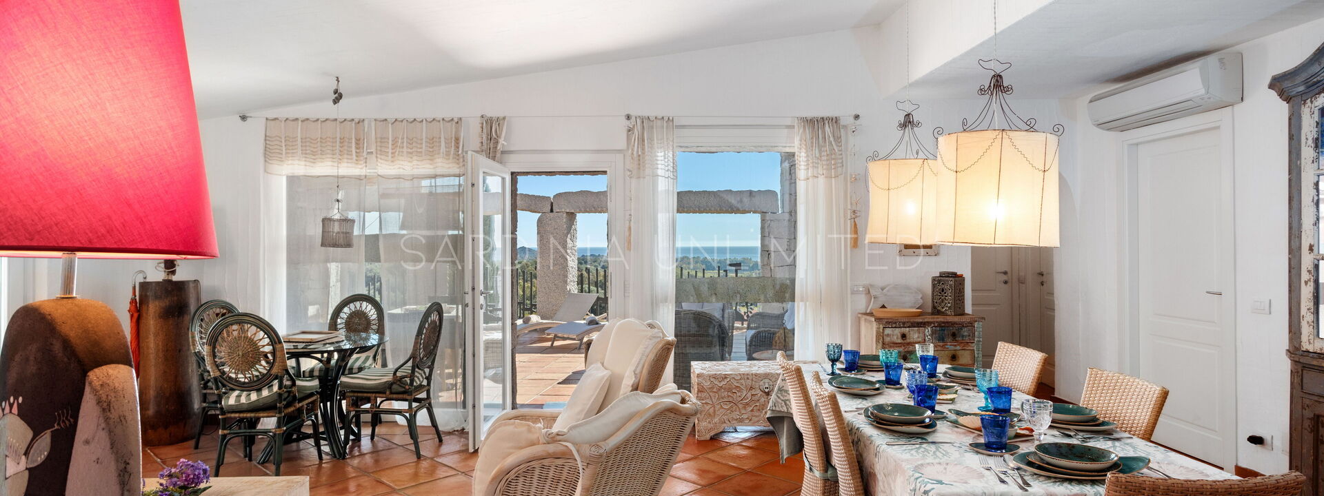 Villetta Chalice: Dining Room, Living Room