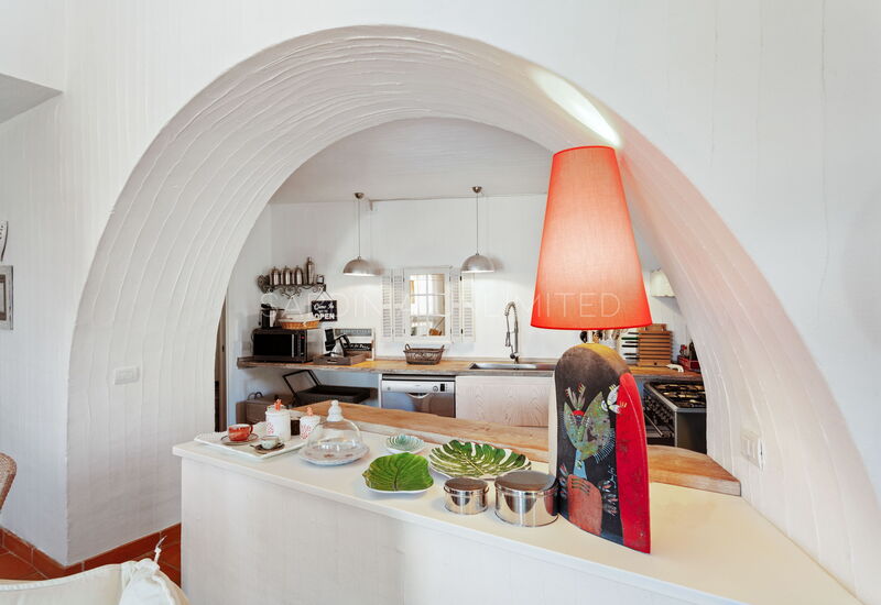 Villetta Chalice: Living Room