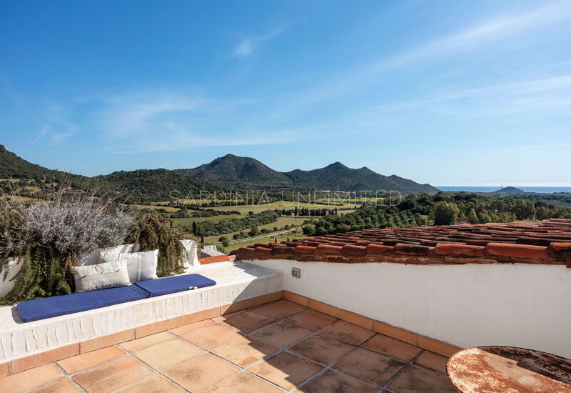 Villetta Chalice: Building Exterior