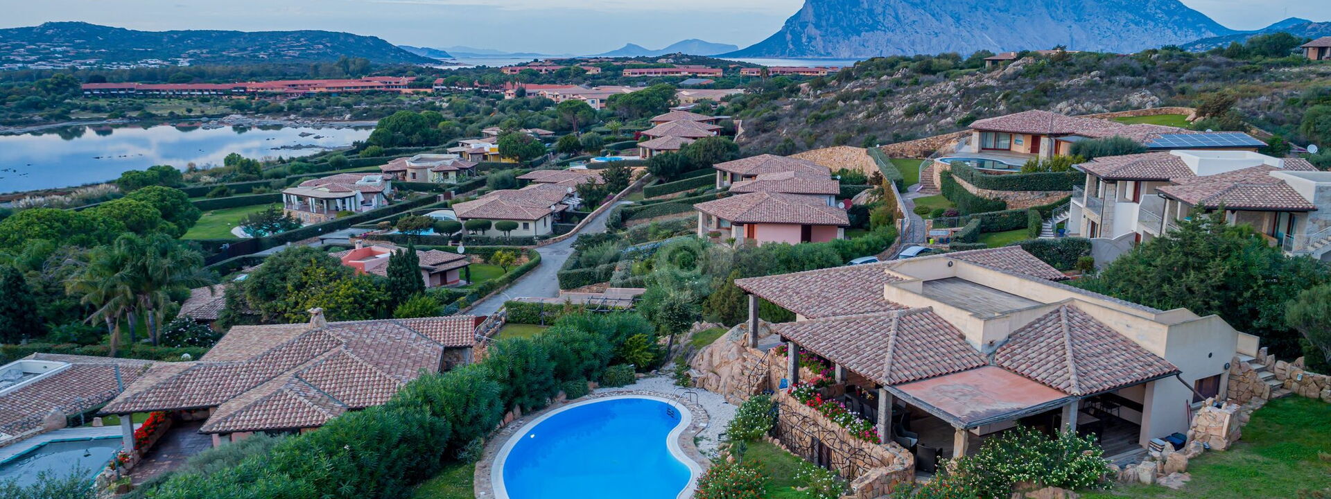 Villa Brandinchi: Building Exterior, Pool