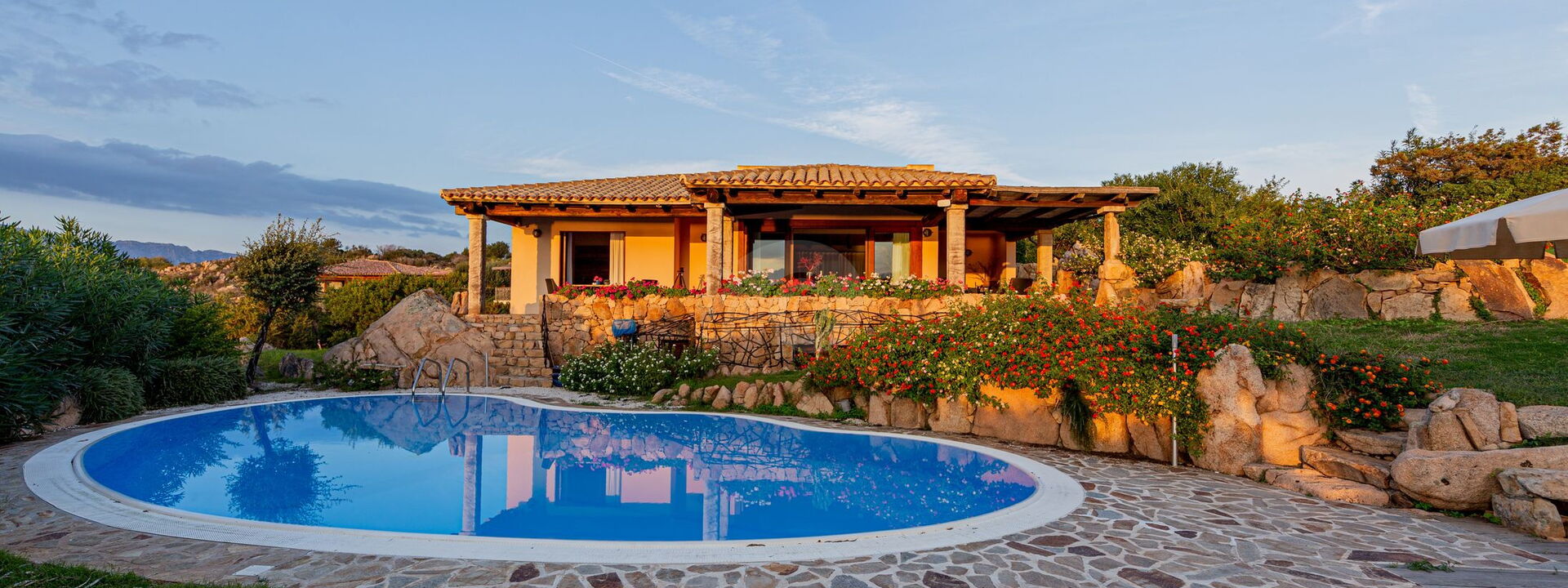 Villa Brandinchi: Building Exterior, Pool