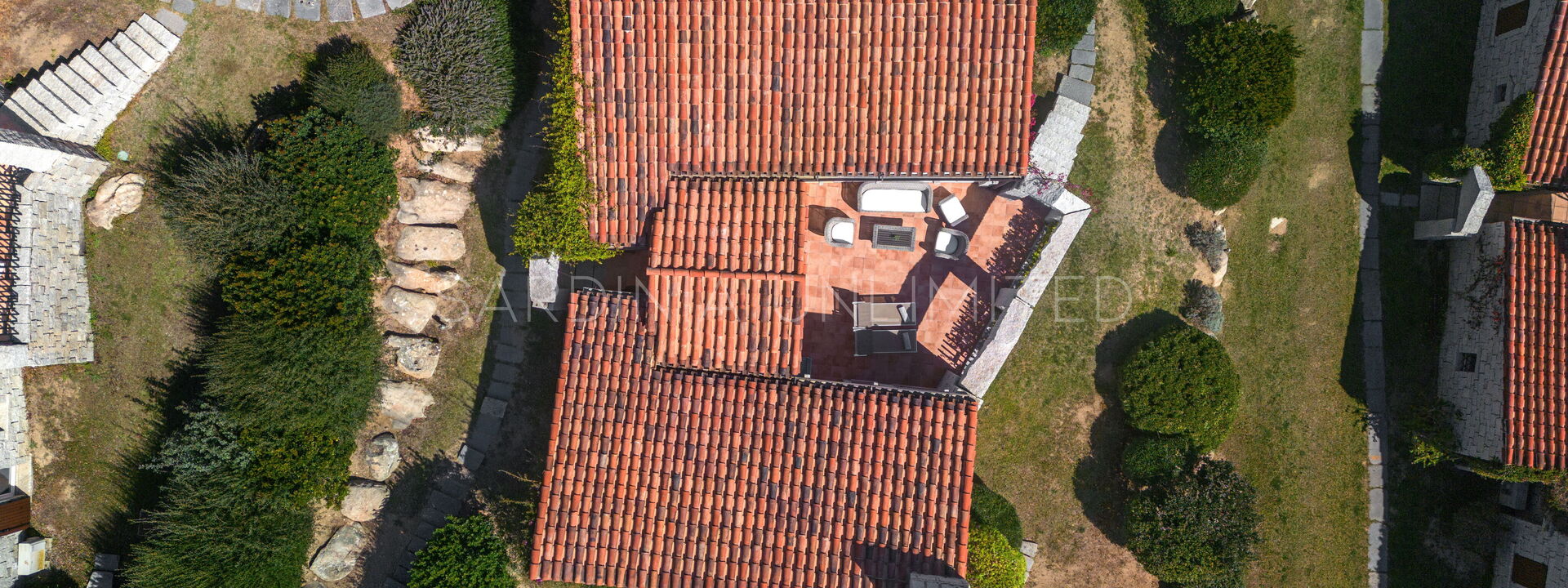 Villetta Thulian: Building Exterior