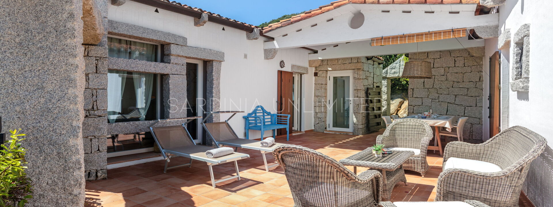 Villetta Thulian: Building Exterior