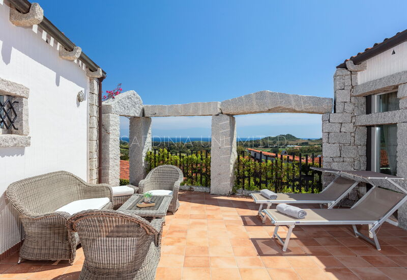 Villetta Thulian: Building Exterior