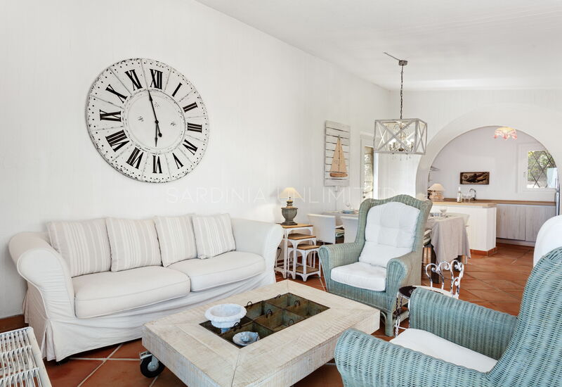 Villetta Thulian: Living Room