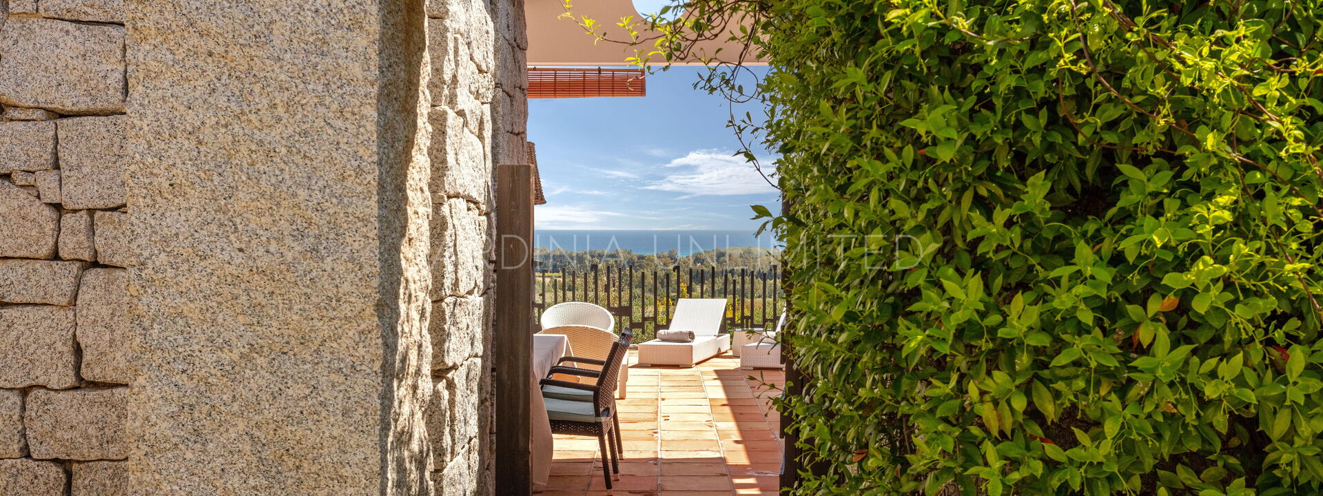 Villetta Seance: Building Exterior