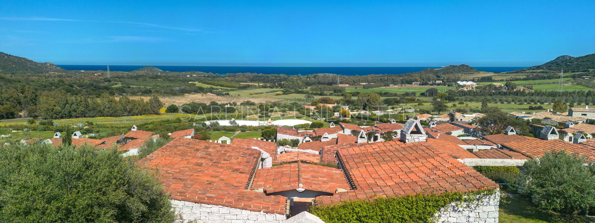 Villetta Seance: Building Exterior