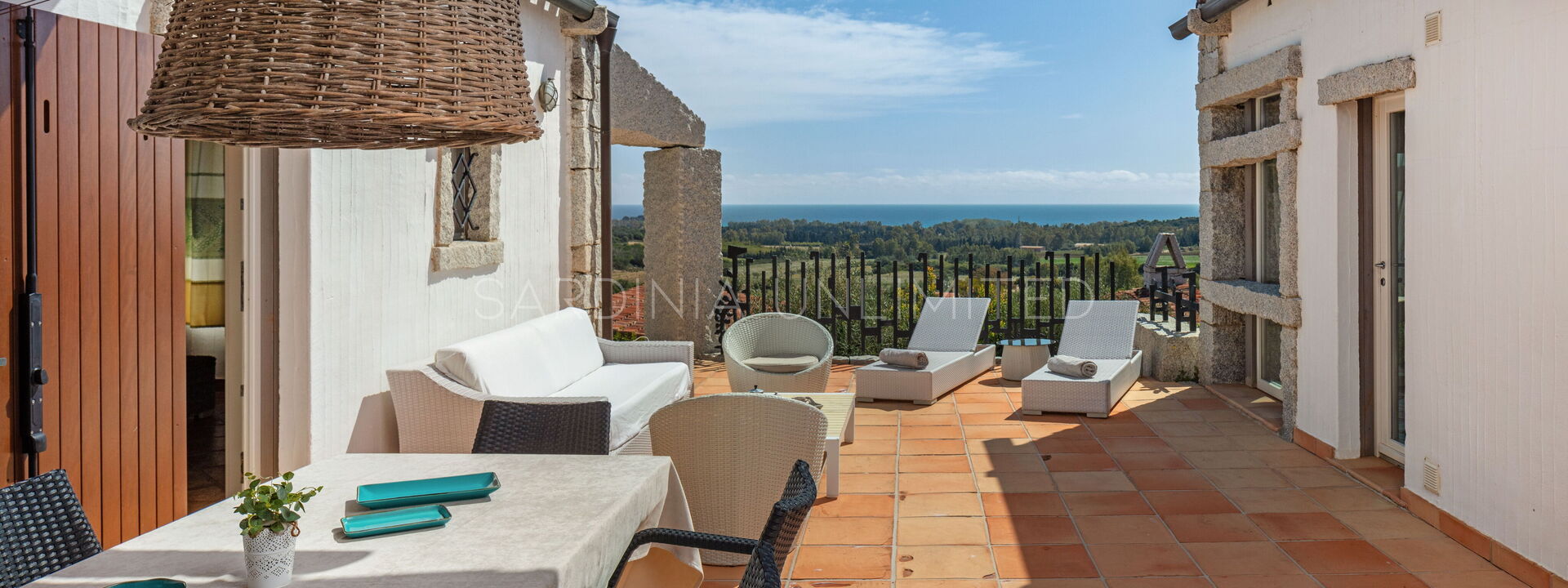 Villetta Seance: Building Exterior