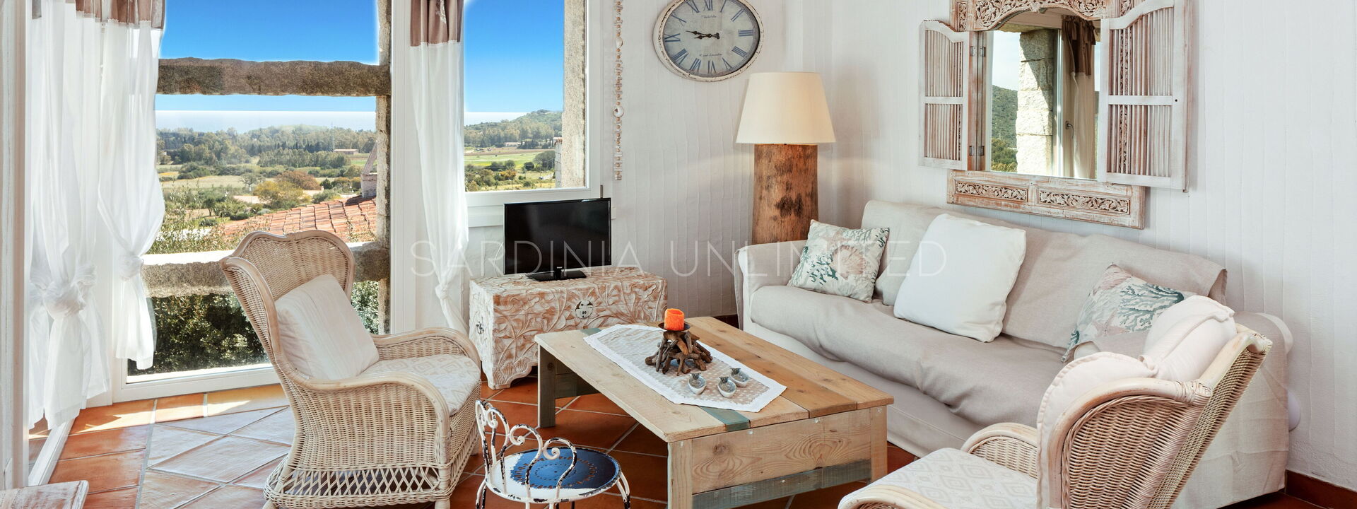 Villetta Seance: Living Room