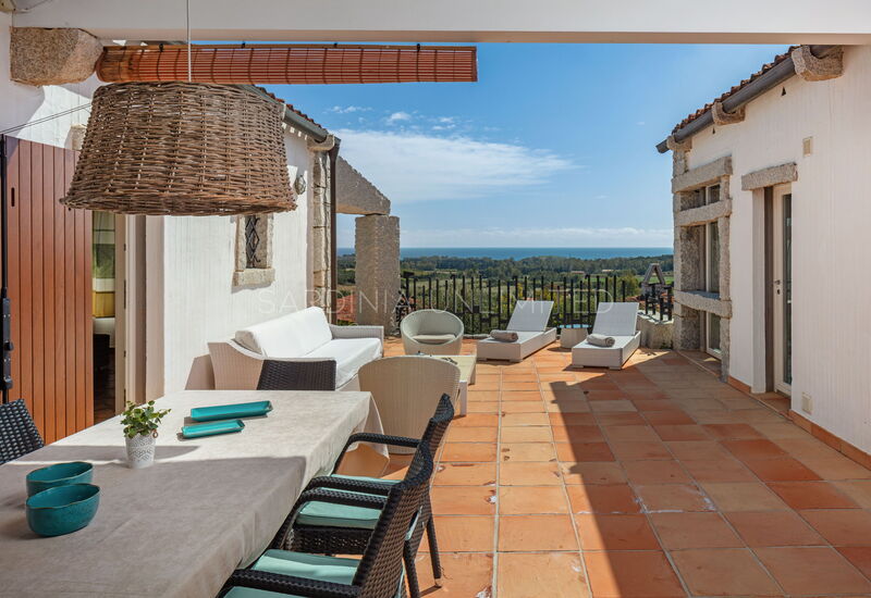 Villetta Seance: Building Exterior