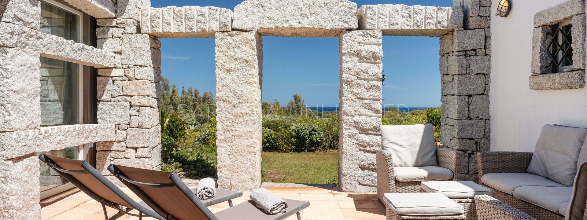 Villetta Tienne: Extérieurs