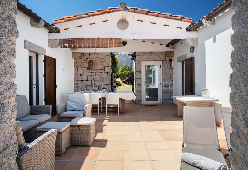 Villetta Tienne: Building Exterior