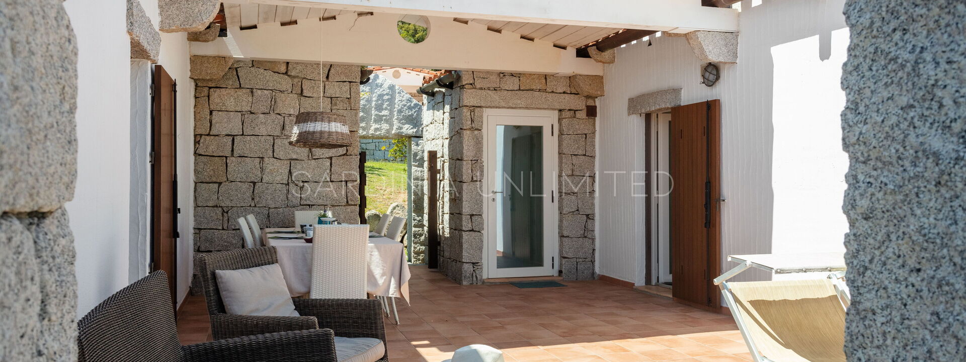 Villetta Bluetiful: Building Exterior