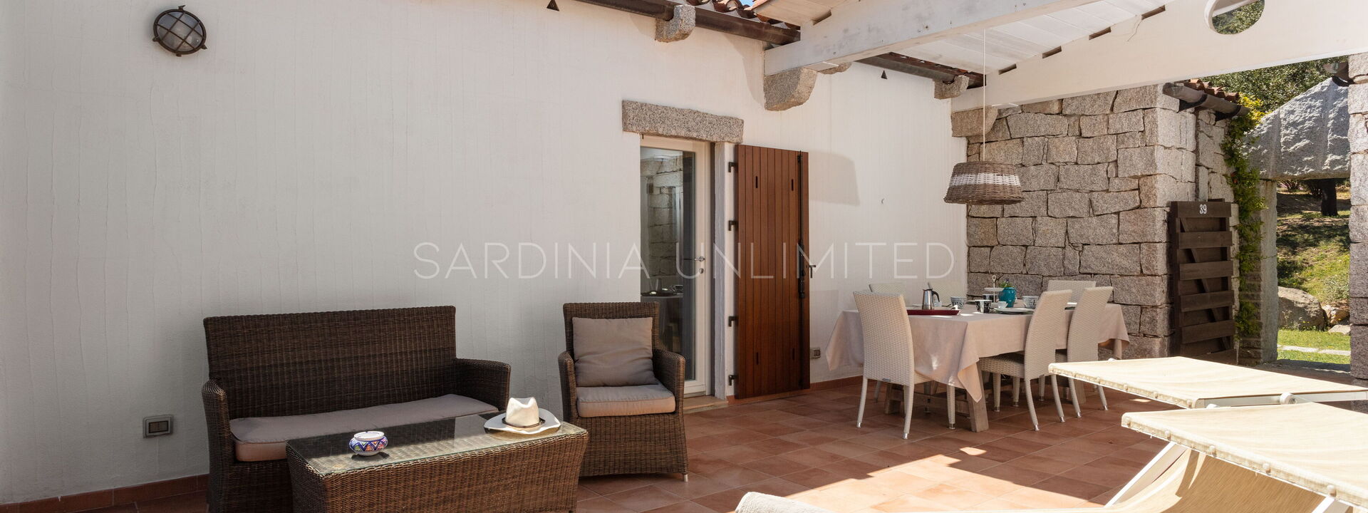 Villetta Bluetiful: Building Exterior